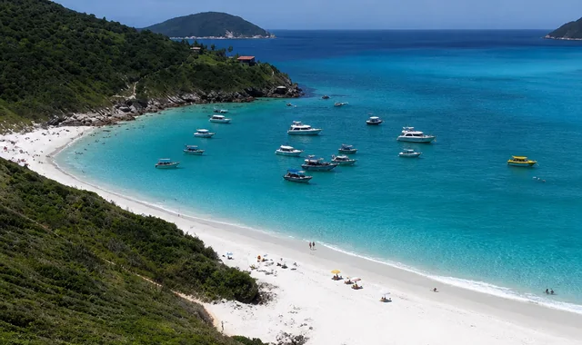 Passeio de barco em Arraial do Cabo